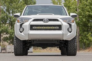 Toyota 4Runner LED Light Kit - Front - Rough Country - Bumper Mount | 30